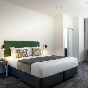 Deluxe Two-Bedroom Apartment