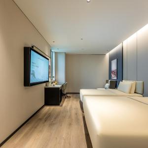 Jimu Family Room