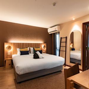 Grand Deluxe Double with Bathtub