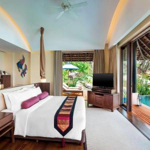 Tropical Pool, Villa, 1 King, Sofa bed