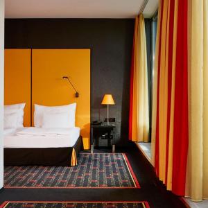 Executive Suite and Free Access to Executive Lounge