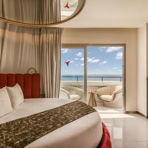 Double Room Fashion Victim - Entrance to Ushuaia Club Included