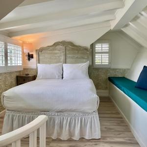 Carmel HideAway 