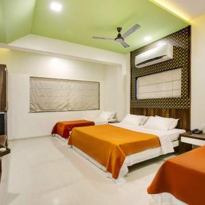 Super Deluxe Quadruple Room with Fan