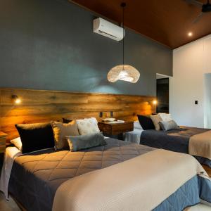 Deluxe Queen Room with Two Queen Beds