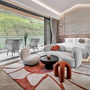 Three-Bedroom Duplex Villa with Balcony