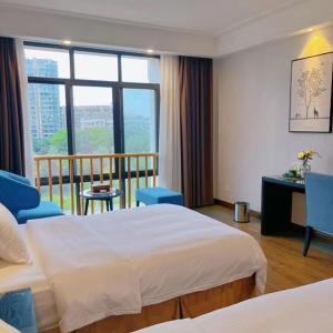 Deluxe Double or Twin Room with River View