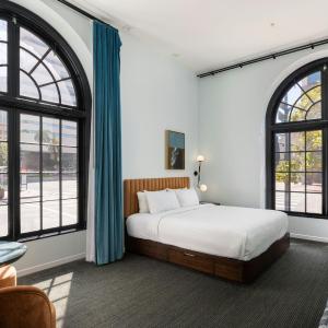 Superior City Level Loft, Larger Guest room, 1 King (Mobility and Hearing Accessible w/ Roll-in Shower)