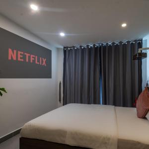 Deluxe Double Room With Projector