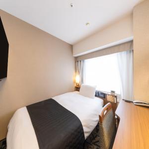 Single Room - Non-Smoking - Breakfast Included