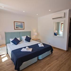 Double or Twin Room with Private Bathroom