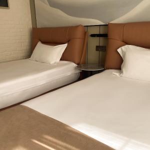 Twin Room with Shower