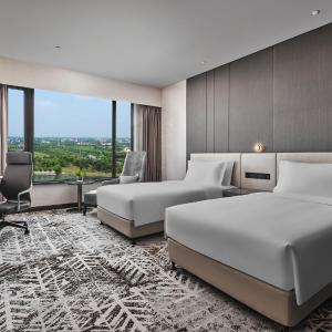 Standard Twin Room with Lake View