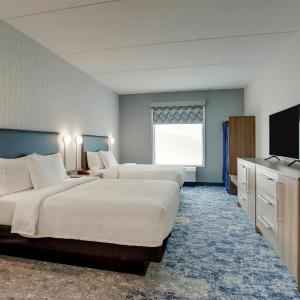 One-Bedroom Queen Suite with Two Queen Beds