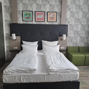 Premium Queen Room