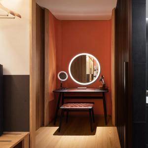 Deluxe Double Room with Two Double Beds and Skyline View