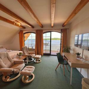 Double Room with Lake View
