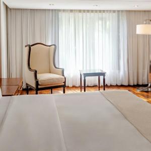 Executive King Suite with Garden View