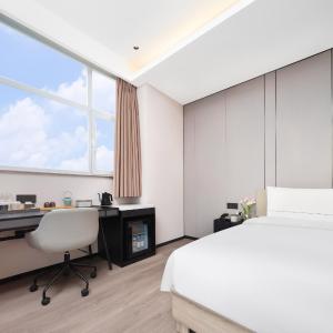Superior Double Room with City View