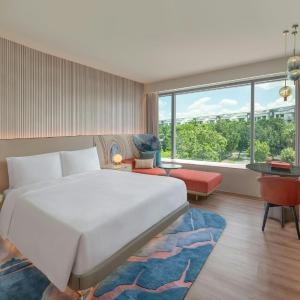 Deluxe Room, 1 Super King Bed, Island View, Sofa Bed