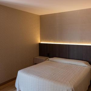 Triple Room (2 Adults + 1 Child)