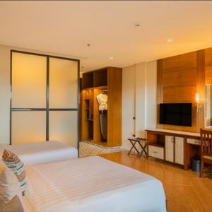 King Room with Garden View