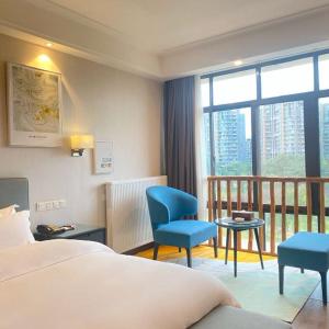 King Room with Lake View