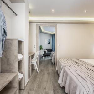 One-Bedroom Deluxe Apartment