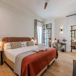 Grand Deluxe Room