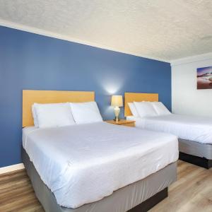 Standard Double Room with Two Double Beds