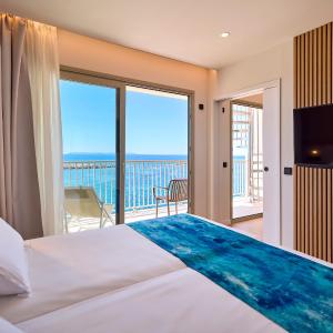 Ocean View Suite with Rooftop