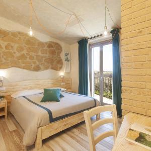 Deluxe Double Room with Shower