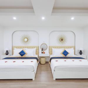 Twin Room with Bath