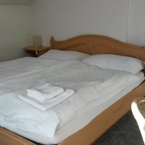 Double or Twin Room with Shared Bathroom