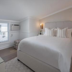 Queen Suite