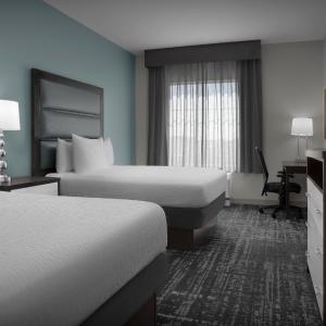 One-Bedroom Queen Suite with Two Queen Beds - Non-Smoking