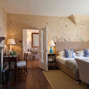 Deluxe Double or Twin Room with Garden View