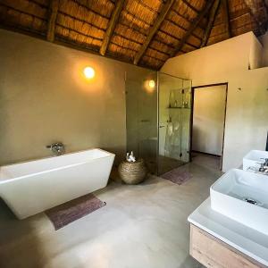 Double or Twin Room including game drives
