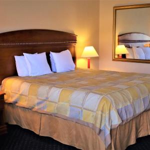 King Room - Non-Smoking