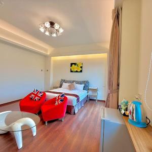 Deluxe Queen Room