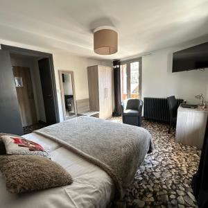 King Room with Mountain View