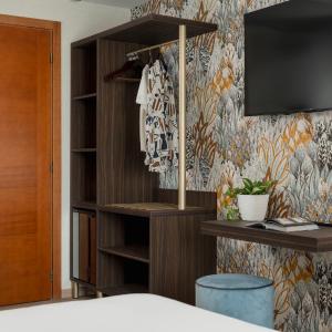 Deluxe Room with Sea Side View