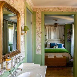 Deluxe Double Room with Easter Package