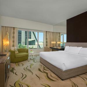 Deluxe Room with One King Bed