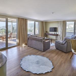 King Suite with Spa Bath