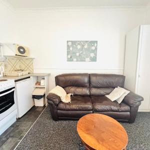 Apartment - 5