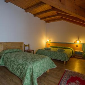 Classic Quadruple Room