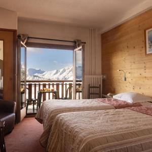 Double or Twin Room with Bath with South View with Balcony