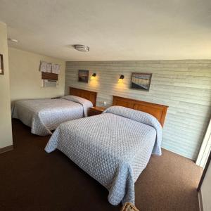 Standard Queen Room with Two Queen Beds