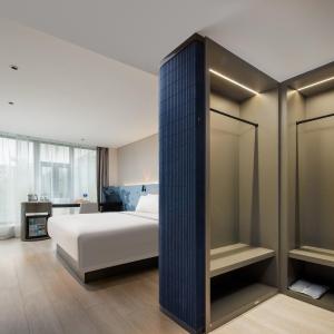 Super Suite